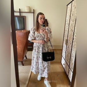 Meet your Posher, Laura